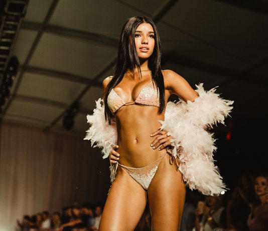 Beach Bunny makes a splash in Miami